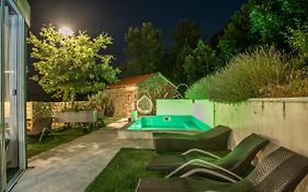 Village Property Trusa